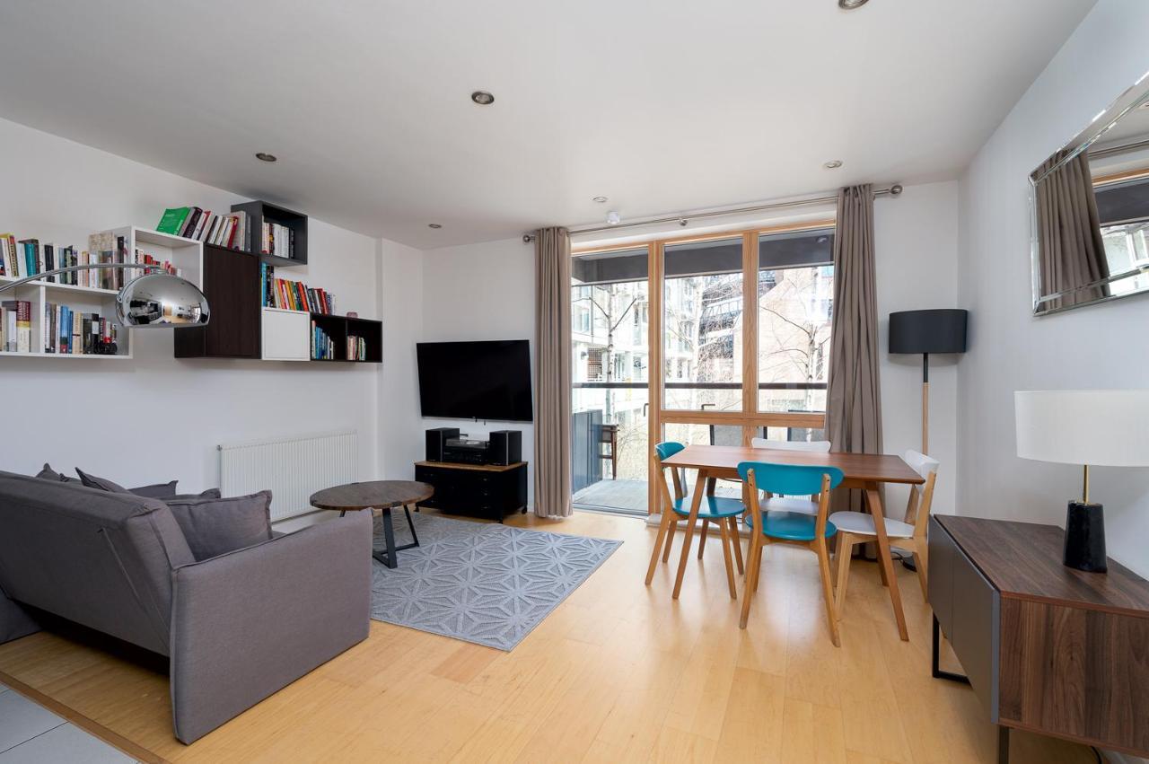 D8 - Canal View Apartment London Bagian luar foto