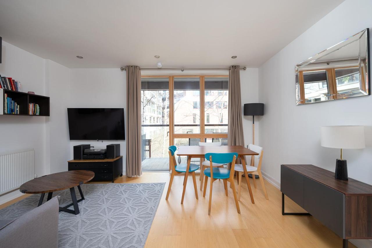 D8 - Canal View Apartment London Bagian luar foto